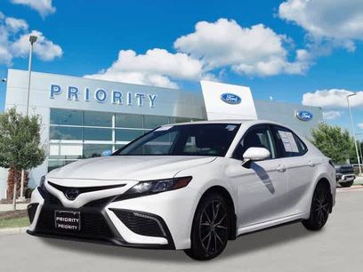 Used 2024 Toyota Camry SE