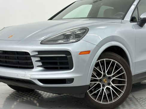 Used 2022 Porsche Cayenne AWD/4WD image 26