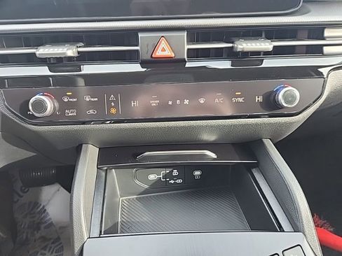 New 2026 Kia Sportage S AWD/4WD image 34