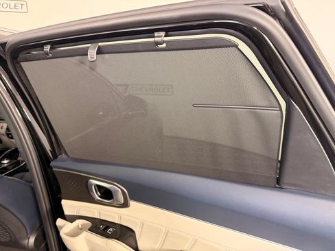 Used 2023 Kia Sorento SX Prestige w/ Panoramic Sunroof Package AWD/4WD image 27