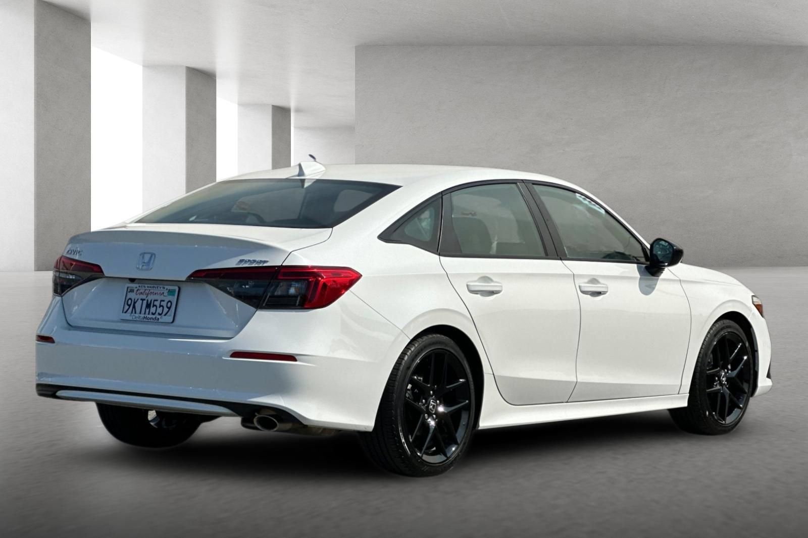 Used 2024 Honda Civic Sport image 4