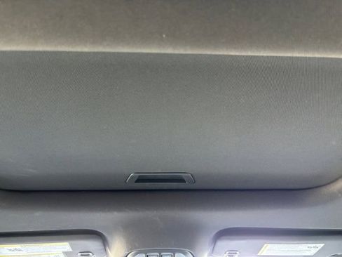 Used 2025 Buick Envista Avenir FWD image 8