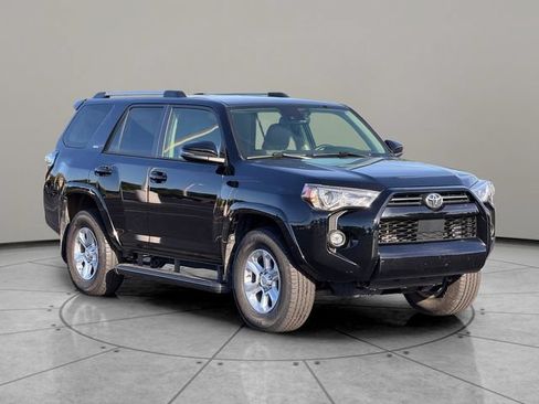 Certified 2021 Toyota 4Runner SR5 Premium w/ Moonroof Package AWD/4WD image 8