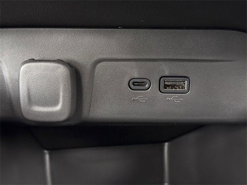 New 2026 Chevrolet Trax RS w/ Driver Confidence Package image 21