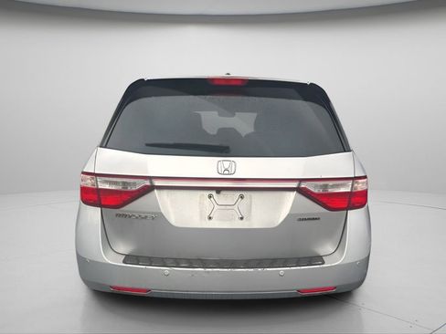 Used 2011 Honda Odyssey Touring image 4