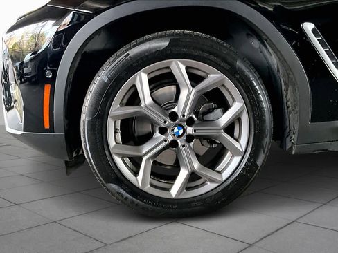 Used 2023 BMW X4 xDrive30i w/ Premium Package image 10