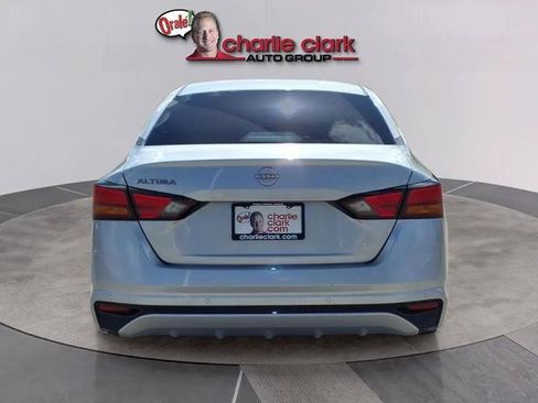 Certified 2023 Nissan Altima 2.5 S FWD image 5