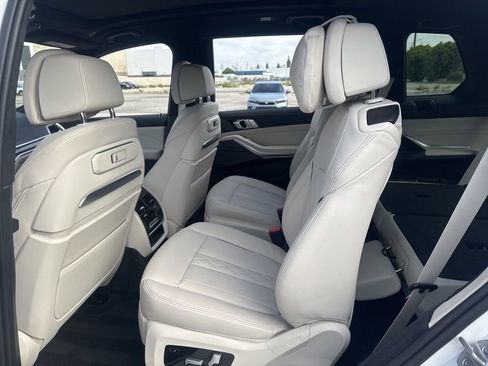 Certified 2025 BMW X7 M60i AWD/4WD image 14