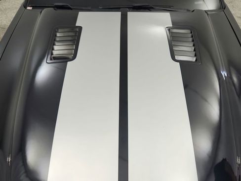 Used 2010 Ford Mustang Shelby GT500 RWD image 12