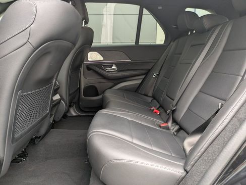 Used 2025 Mercedes-Benz GLE 350 4MATIC w/ AMG Line Exterior image 16