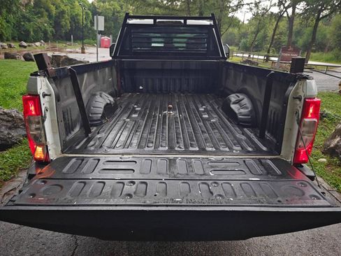 Used 2022 Ford F350 XL w/ FX4 Off-Road Package AWD/4WD image 7