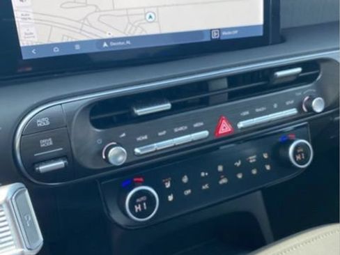 Used 2026 Hyundai Palisade Calligraphy FWD image 17