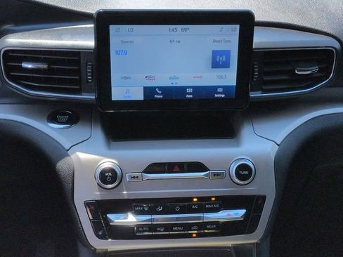 Certified 2023 Ford Explorer XLT w/ Equipment Group 202A image 22