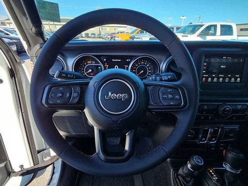 Used 2023 Jeep Wrangler Sport S image 23