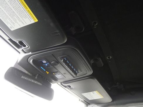 Used 2023 Ford Bronco Black Diamond w/ Sasquatch Package image 19