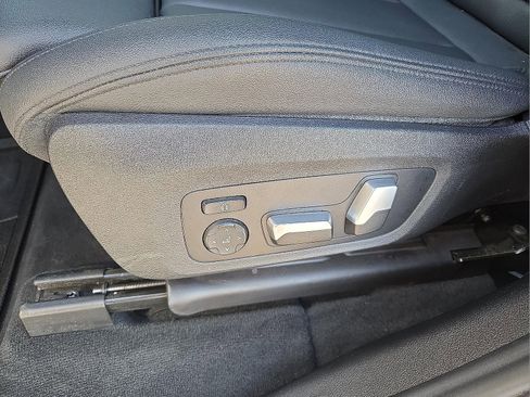 Used 2021 BMW X3 xDrive30i w/ Premium Package image 14