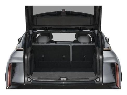 New 2026 Cadillac Lyriq Sport w/ LPO, Floor Liner Package image 98
