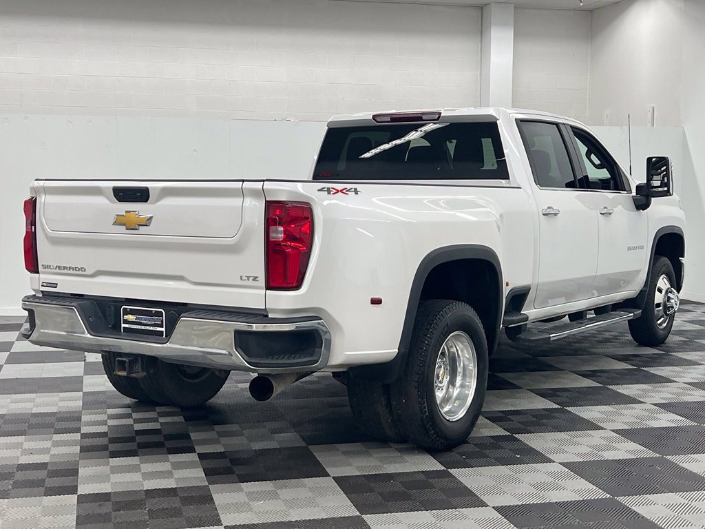Used 2024 Chevrolet Silverado 3500 LTZ w/ LTZ Convenience Package AWD/4WD image 7