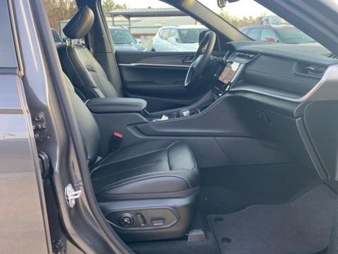 New 2026 Jeep Grand Cherokee L Limited w/ Limited Altitude Package image 13