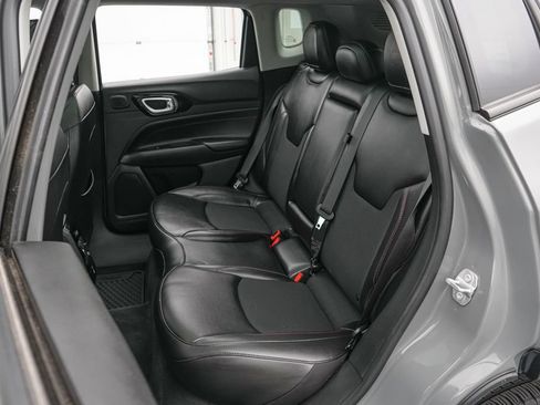 Used 2022 Jeep Compass Trailhawk w/ Sun and Sound Group AWD/4WD image 27