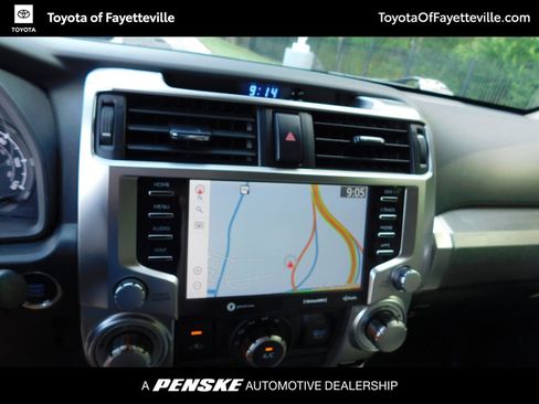Used 2021 Toyota 4Runner SR5 Premium w/ Moonroof Package AWD/4WD image 10