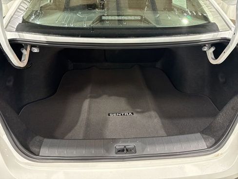 New 2026 Nissan Sentra SR w/ Floor Mat Package image 11