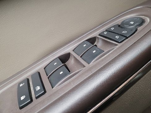 Used 2013 GMC Acadia Denali FWD image 27