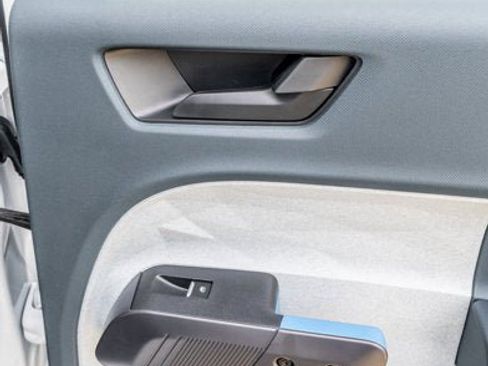 New 2025 Ford Maverick XLT w/ Equipment Group 301A AWD/4WD image 11