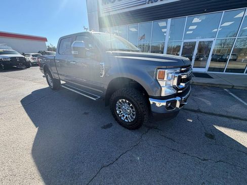 Used 2022 Ford F250 XLT w/ XLT Premium Package image 2