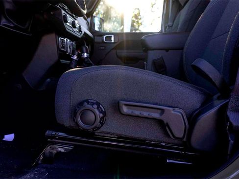 New 2026 Jeep Gladiator Sport image 11