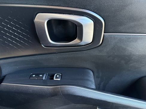 Used 2022 Kia Sorento S FWD image 24