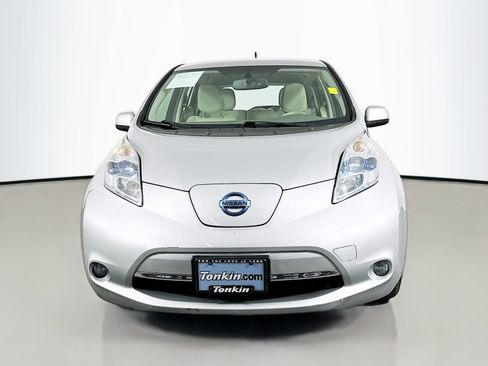 Used 2011 Nissan Leaf SL w/ Eco Design Pkg image 2