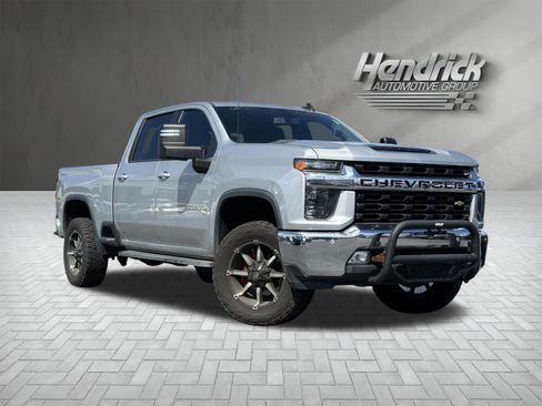 Used 2022 Chevrolet Silverado 2500 LT w/ All Star Edition AWD/4WD image 2