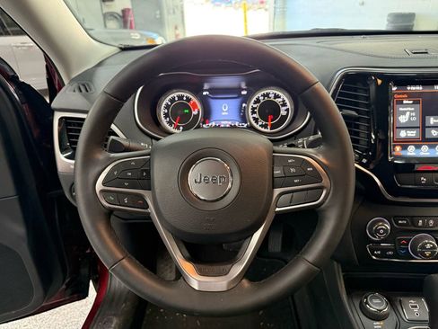 Used 2019 Jeep Cherokee Limited AWD/4WD image 21