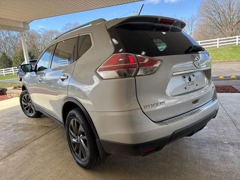 Used 2016 Nissan Rogue SL w/ SL Premium Package image 6