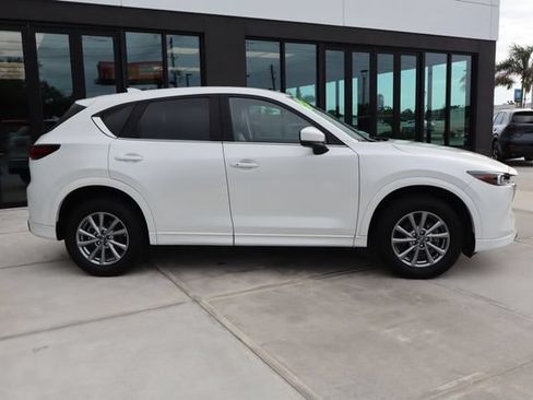 Used 2024 MAZDA CX-5 AWD 2.5 S w/ Preferred Package image 2