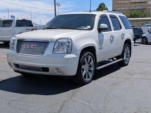 Used 2012 GMC Yukon Denali AWD/4WD image 10