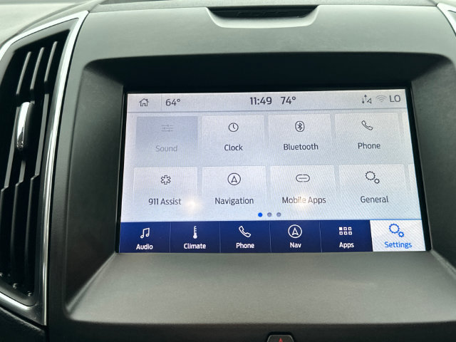 Used 2020 Ford Edge Titanium w/ Equipment Group 301A AWD/4WD image 32