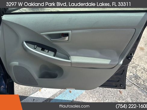 Used 2013 Toyota Prius Two FWD image 36