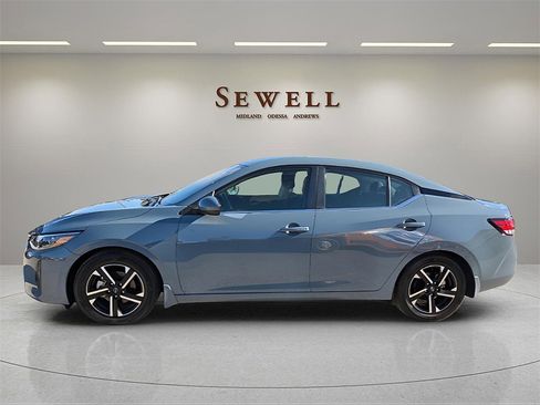 Used 2025 Nissan Sentra SV w/ All-Weather Package image 2