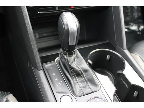 Used 2021 Volkswagen Atlas SEL Premium AWD/4WD image 29