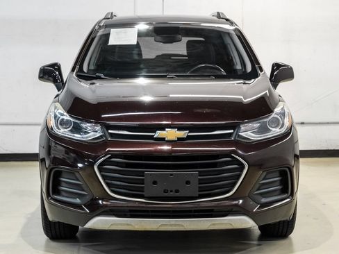 Used 2022 Chevrolet Trax LT w/ LT Convenience Package AWD/4WD image 5