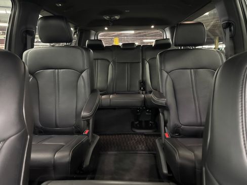 New 2025 Jeep Wagoneer L Series II w/ Convenience Group I image 21