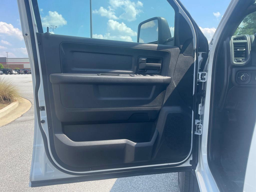 New 2026 RAM 3500 Tradesman AWD/4WD image 10