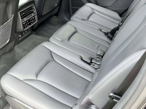 Used 2021 Audi Q7 3.0T Prestige w/ Prestige Package image 19