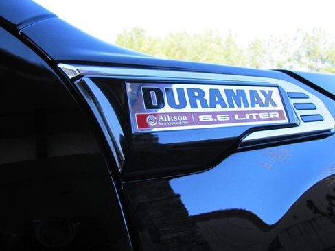 Used 2024 GMC Sierra 2500 SLE w/ SLE Convenience Package image 30