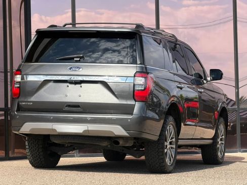 Used 2018 Ford Expedition Limited w/ Equipment Group 301A AWD/4WD image 13