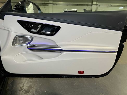 New 2026 Mercedes-Benz CLE 300 4MATIC Cabriolet image 10