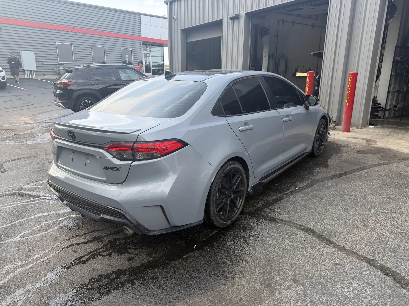 Used 2022 Toyota Corolla SE w/ Carpet Mat Package (TMS) FWD image 4