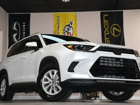 Used 2024 Toyota Grand Highlander FWD image 83